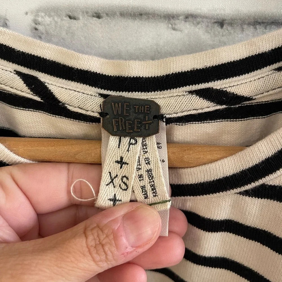 Free People We the Free Madness striped high- low muscle tank top XS - Picture 3 of 4